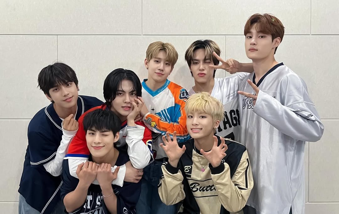 SOY296's tweet photo. 240504 TAN_official Instagram 
[#TAN_BEHIND] #팬사인회

거부할수록🎵 더 빠져들어가는
#HYPERTONIC 사인회에 등장한 
#Beautiful_LIE 🚀💖

내일도 볼 수 있다니 벌써 기대 한가득
오늘도 소다 덕분에 즐거웠어!!🥰
푹 자 울 소다들! 안뇽 🫶🏻

💝#ITTA
#TAN #티에이엔 #3TAN
#WORLD #TAN_WORL https://t.co/2VhTdX5X0i