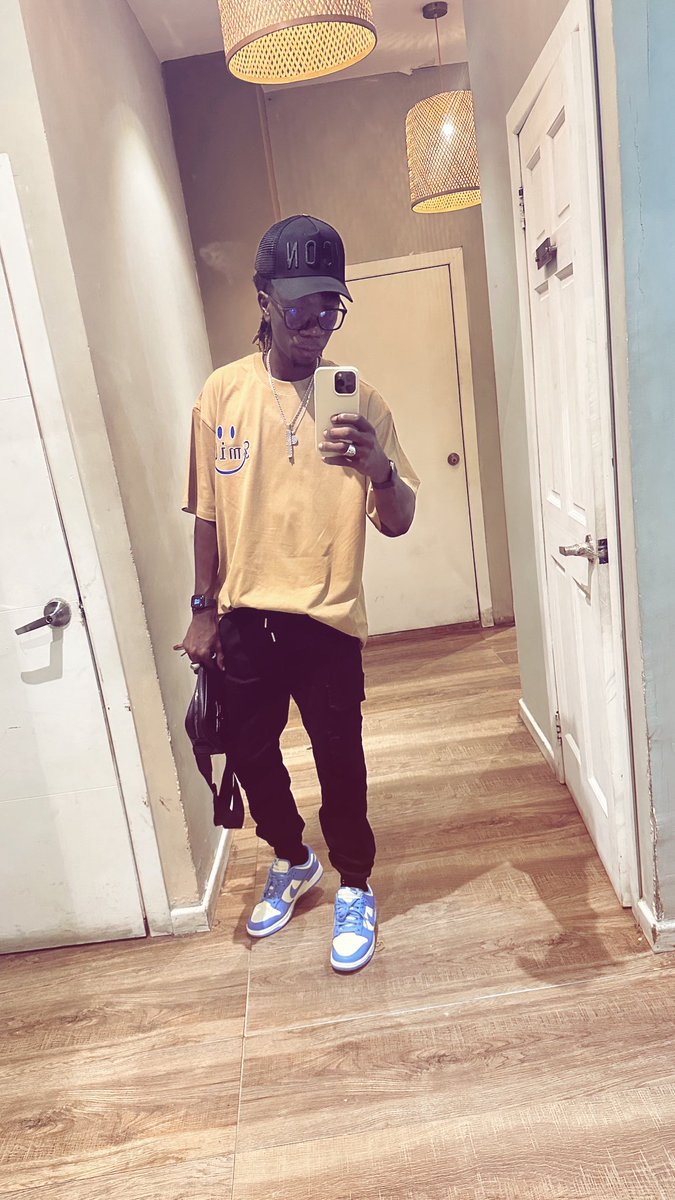 CorbinKevon's tweet photo. 🖤 https://t.co/zwscgLrYHN