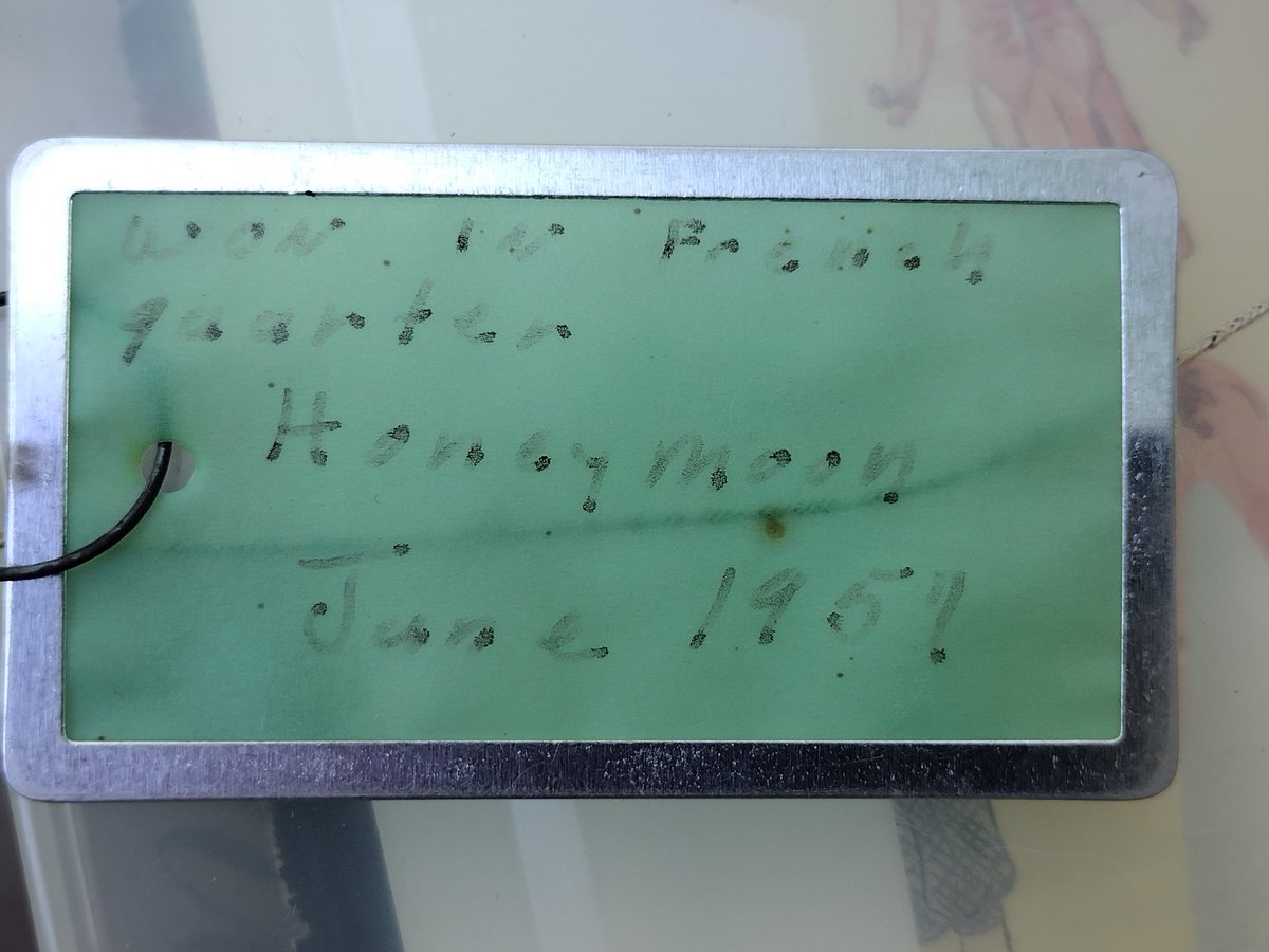 DannyFantod's tweet image. Auction in Baldwin City, KS. Tag says &quot;Won in French Quarter, Honeymoon, June 1957&quot;. 
#Vintage #Pickers