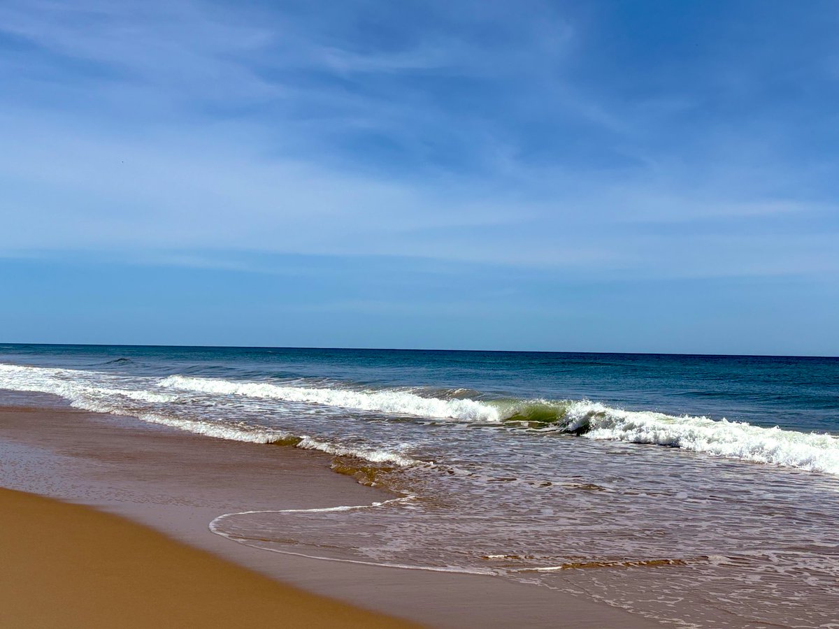 Beautiful 🌀BLUE🌀 today in #sandbridge #virginiabeach | 82° and Sunny! 😎
