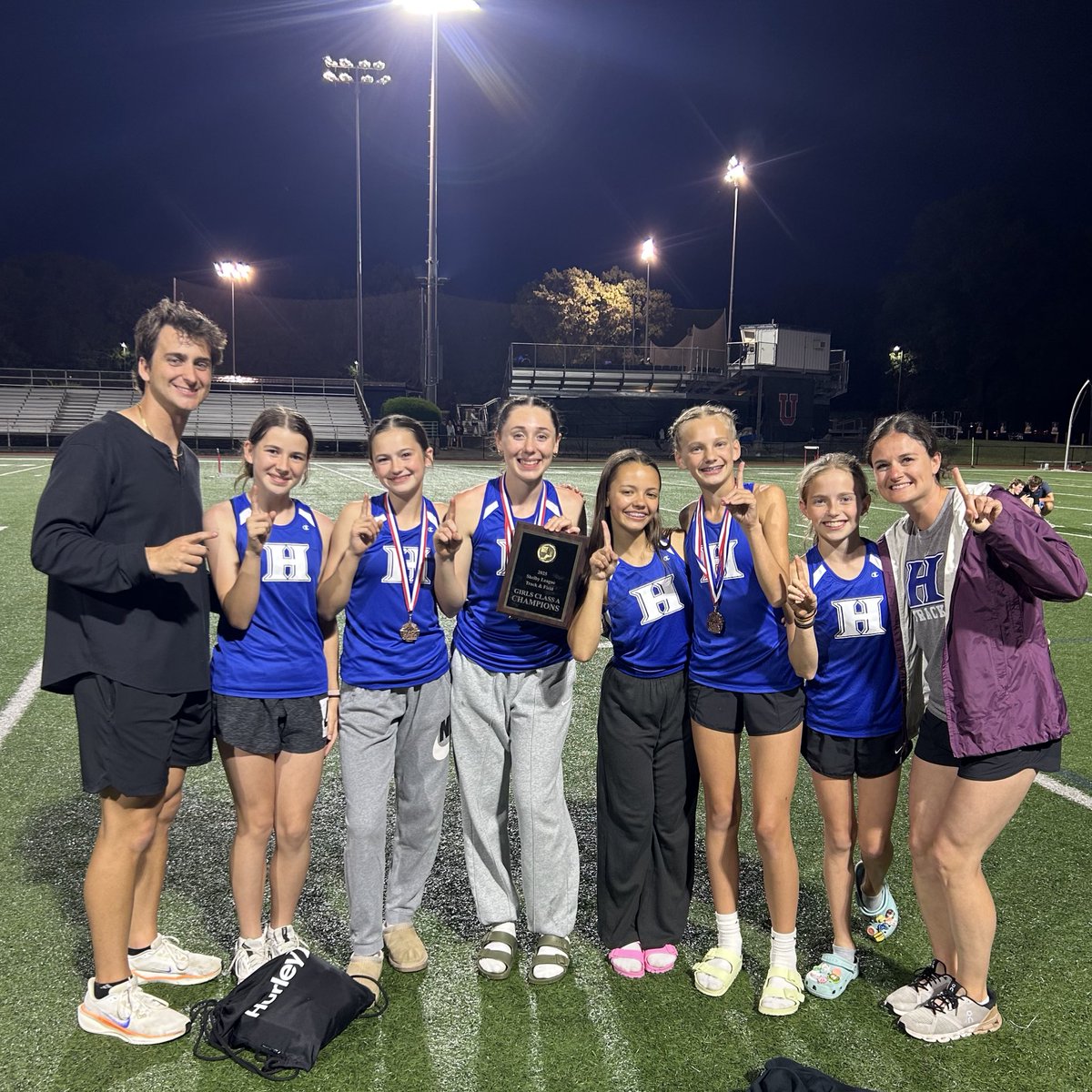 🏆 Champions, everywhere!

🦁 Congratulations to our lower school and middle school track teams! Our lower school boys and middle school girls finished 1st at their championship meets!