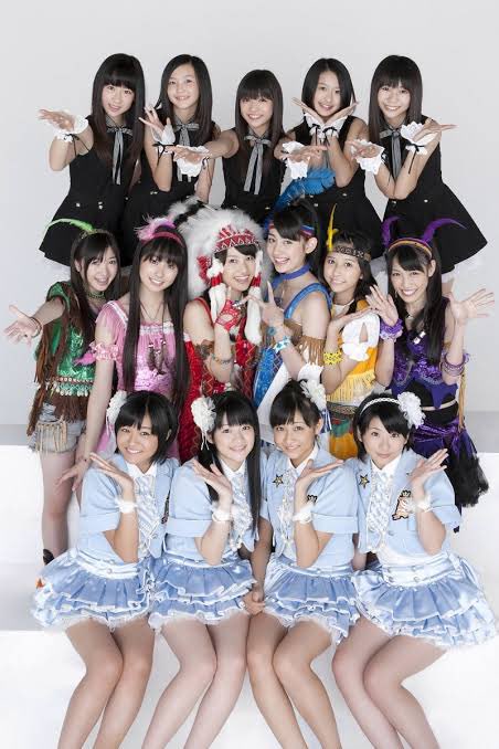 週刊少年サンデー　ももクロ、スマイレージ、東京女子流 ももクロと東京女子流とスマイレージが雑誌やメディア等で度々共演し