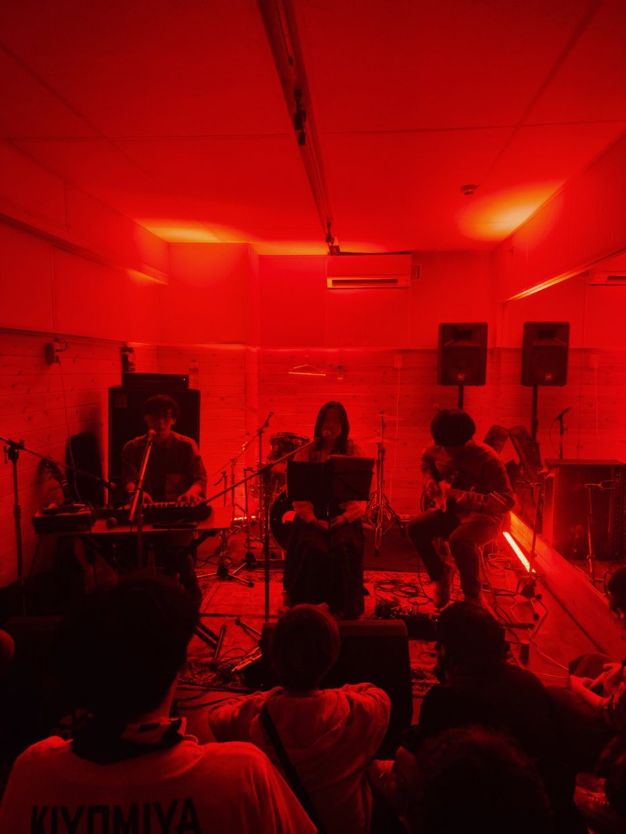 Engagements tweet media