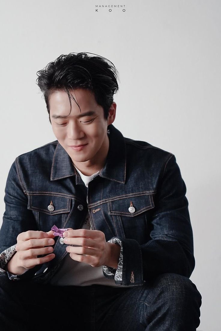 (Senyum senyum seperti orgil) makasih nak semua