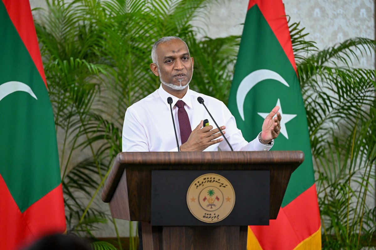 Moosa Zameer (@moosazameer) on Twitter photo Today, on #WorldPressFreedomDay, President Dr <a href="/MMuizzu/">Dr Mohamed Muizzu</a> is leading by example — engaging with the media for over 10 hours and answering every question from journalists. A powerful demonstration of transparency, accountability, and respect for a free press. Today, on #WorldPressFreedomDay, President Dr <a href="/MMuizzu/">Dr Mohamed Muizzu</a> is leading by example — engaging with the media for over 10 hours and answering every question from journalists. A powerful demonstration of transparency, accountability, and respect for a free press.