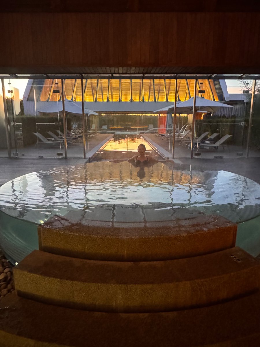 zeenat_parker1's tweet image. An amazing afternoon of rest and relaxation #spavibes