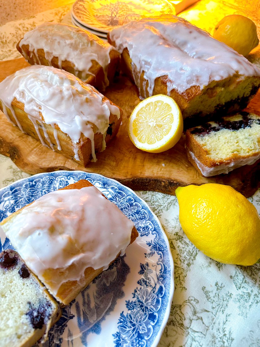 🌞 Lemon Blueberry Loaf with Lemon Glaze🌞