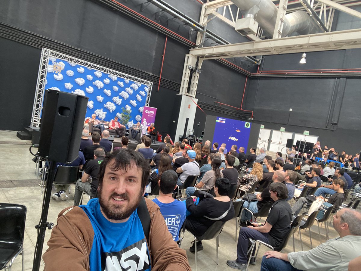 dejocoarts's tweet photo. Retrobarcelona https://t.co/2LWrpMBU1J