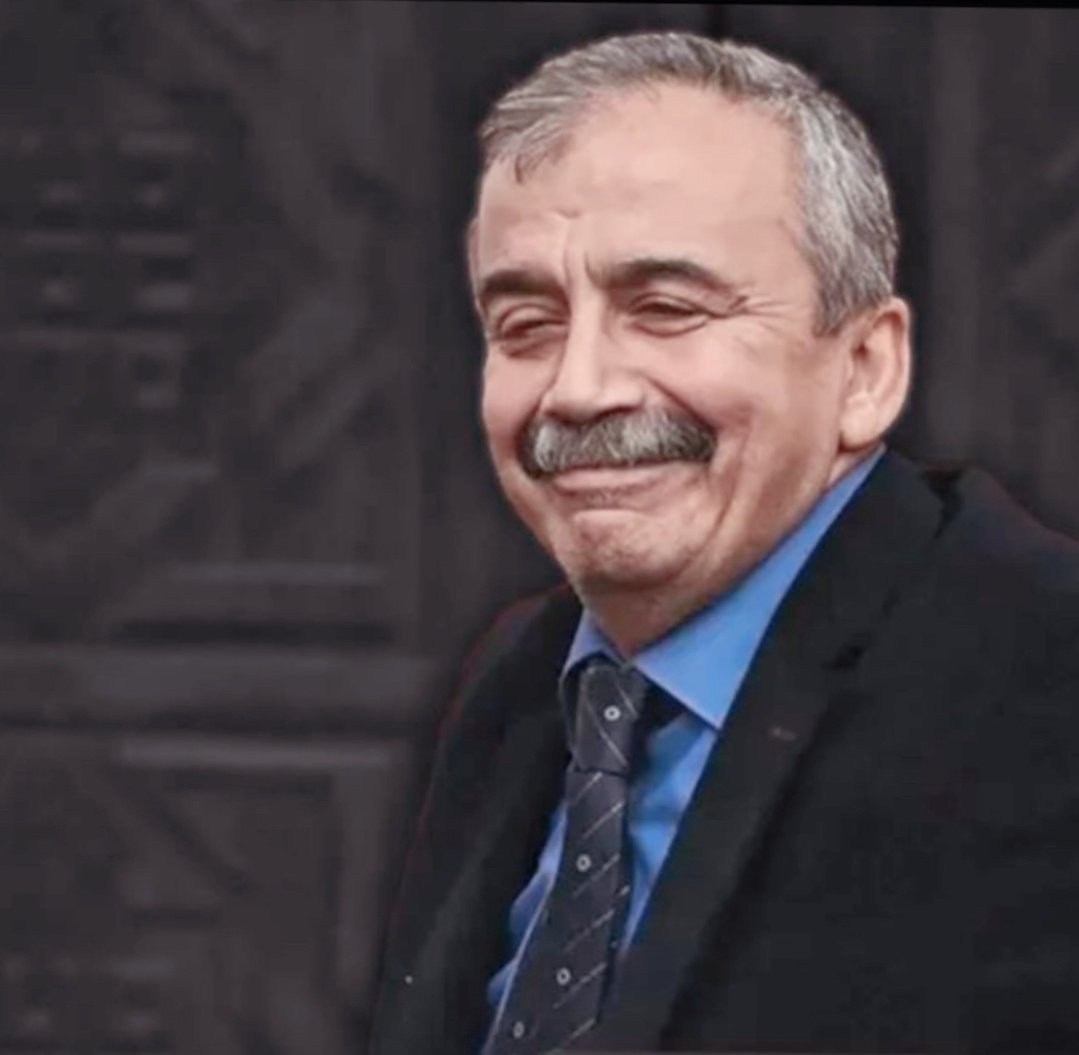 İyi insana iyi insan denir.. Yüreğim acıyarak rahmet diliyorum Sırrı Süreyya Önder.. Barışa öbür dünyadan çok bu dünyanın ihtiyacı vardı.. Tüm sevenlerine sabır diliyorum..