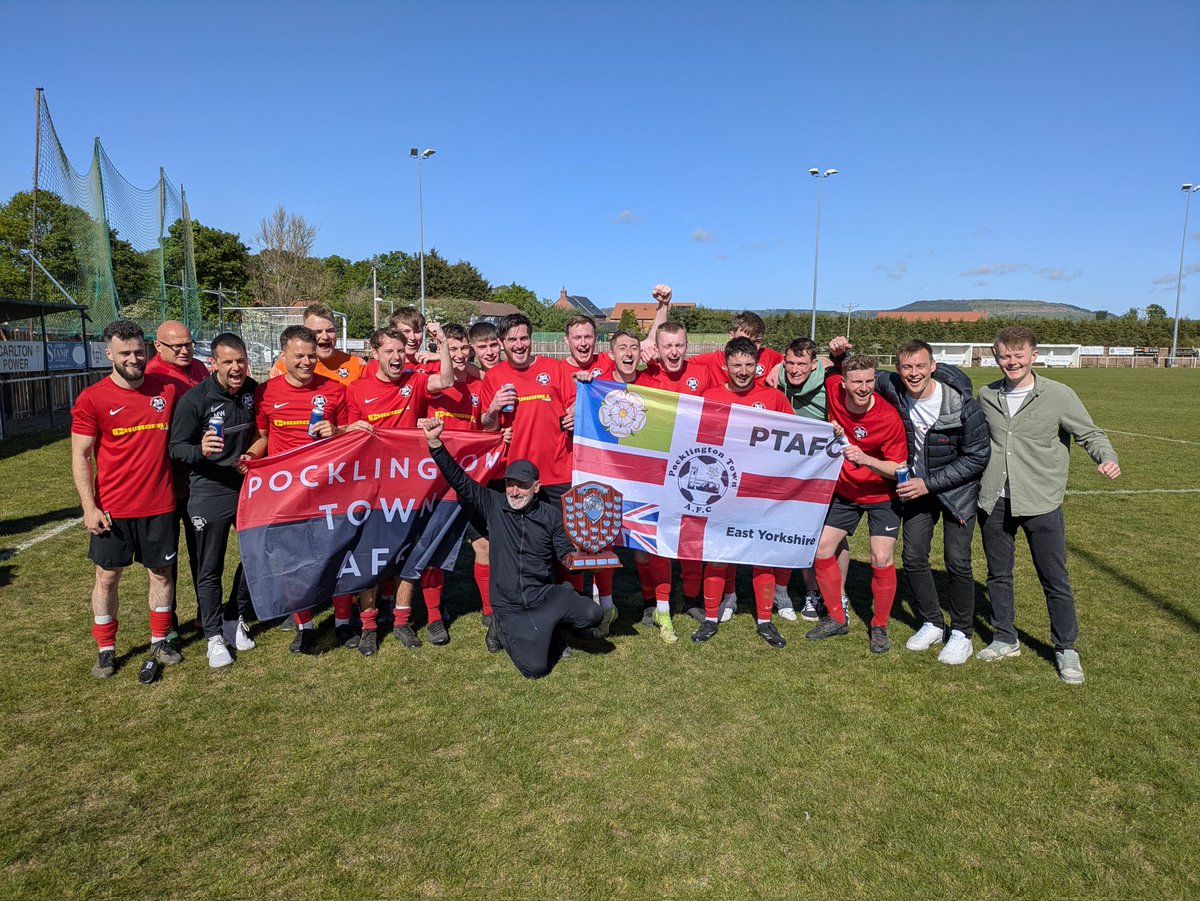 PockTownAFC's tweet photo. It's finished 2-0 to @HumberPremier league side Pock after a composed controlled second half performance saw them lift the cup in it's 70th year
Well done to Joe, Mark &amp; the lads for winning it at the first time of asking
#APAW
#ptafc
⚽🏆⚽
🔴⚫🔴⚫ https://t.co/PrmM6tnXcm