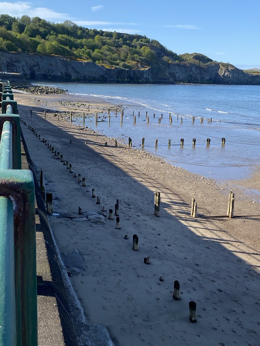 FoggyTT's tweet photo. Time to do what makes the soul happy ❤️ #Sandsend #coast #nature https://t.co/UDnDhHD8m6