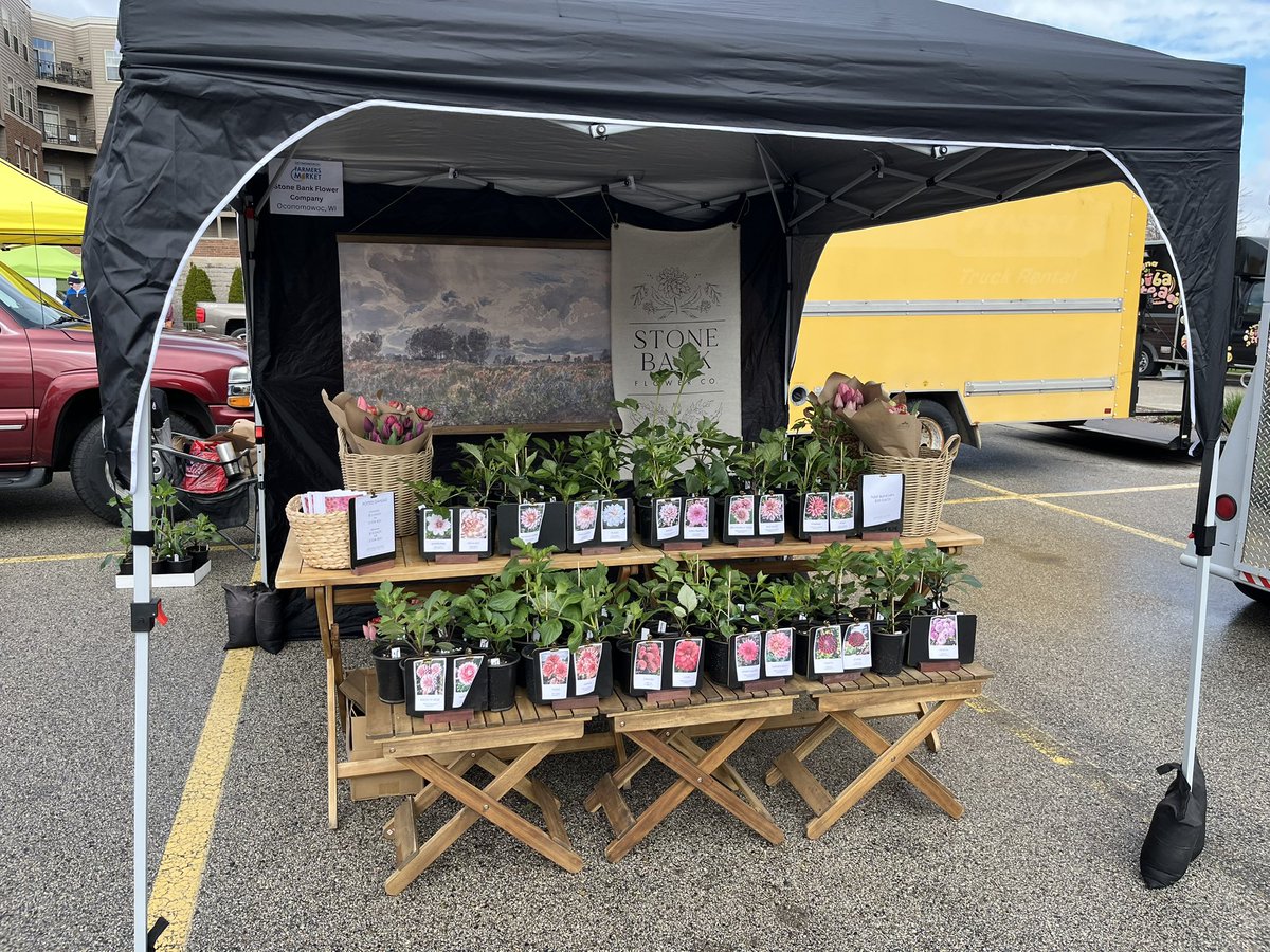 stonebankflower's tweet photo. First farm market of the season https://t.co/REu4qnefM1