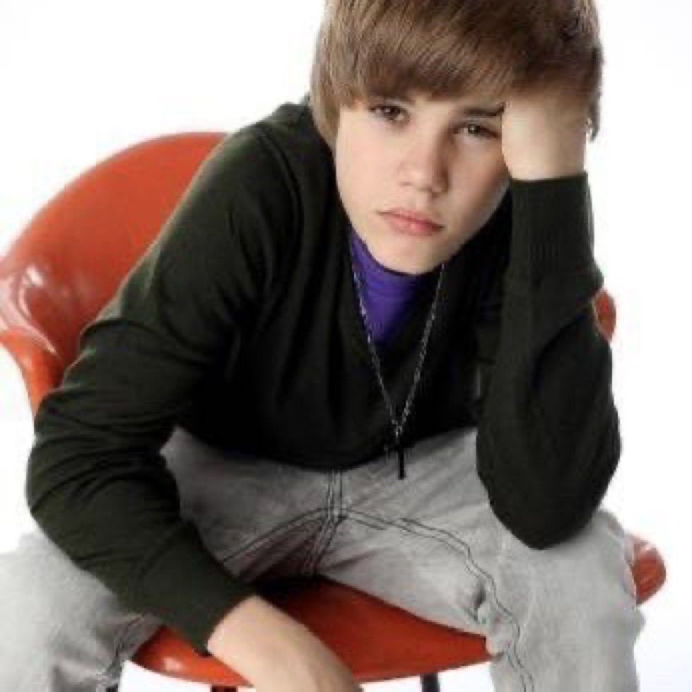 tem coisas que eu prefiro não falar nada mas minha única reação eh essa pq eu sou bem expressiva