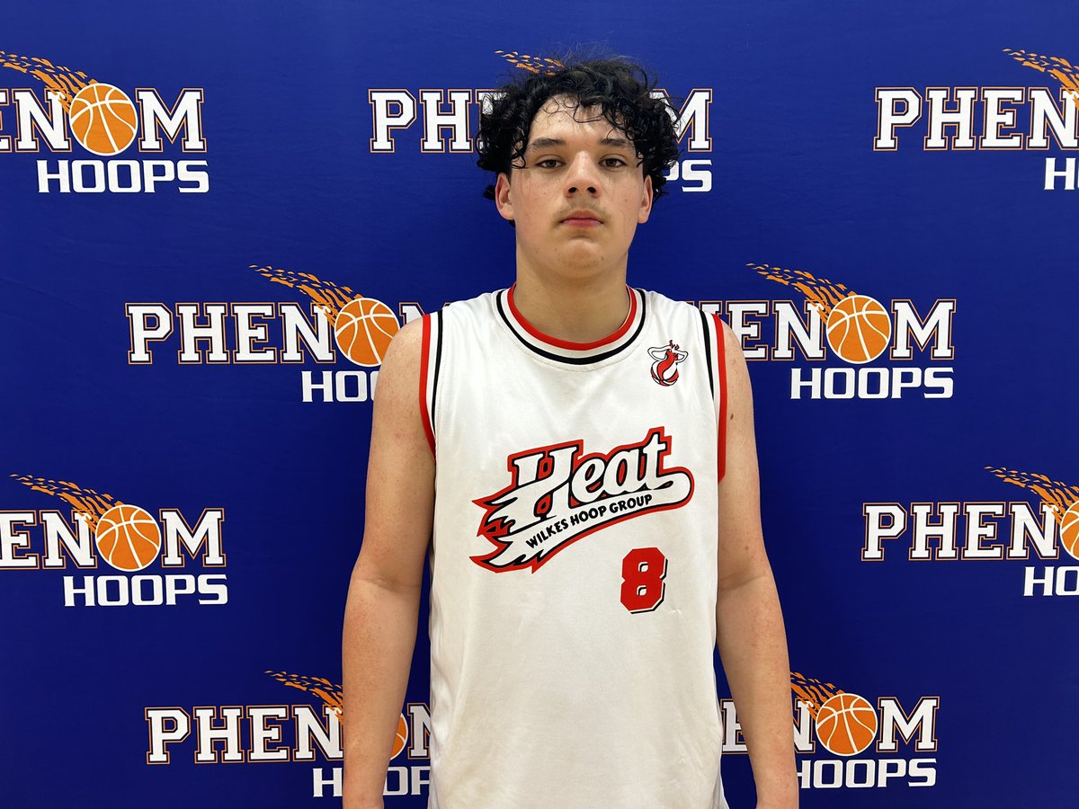 Phenom_Exposure tweet media