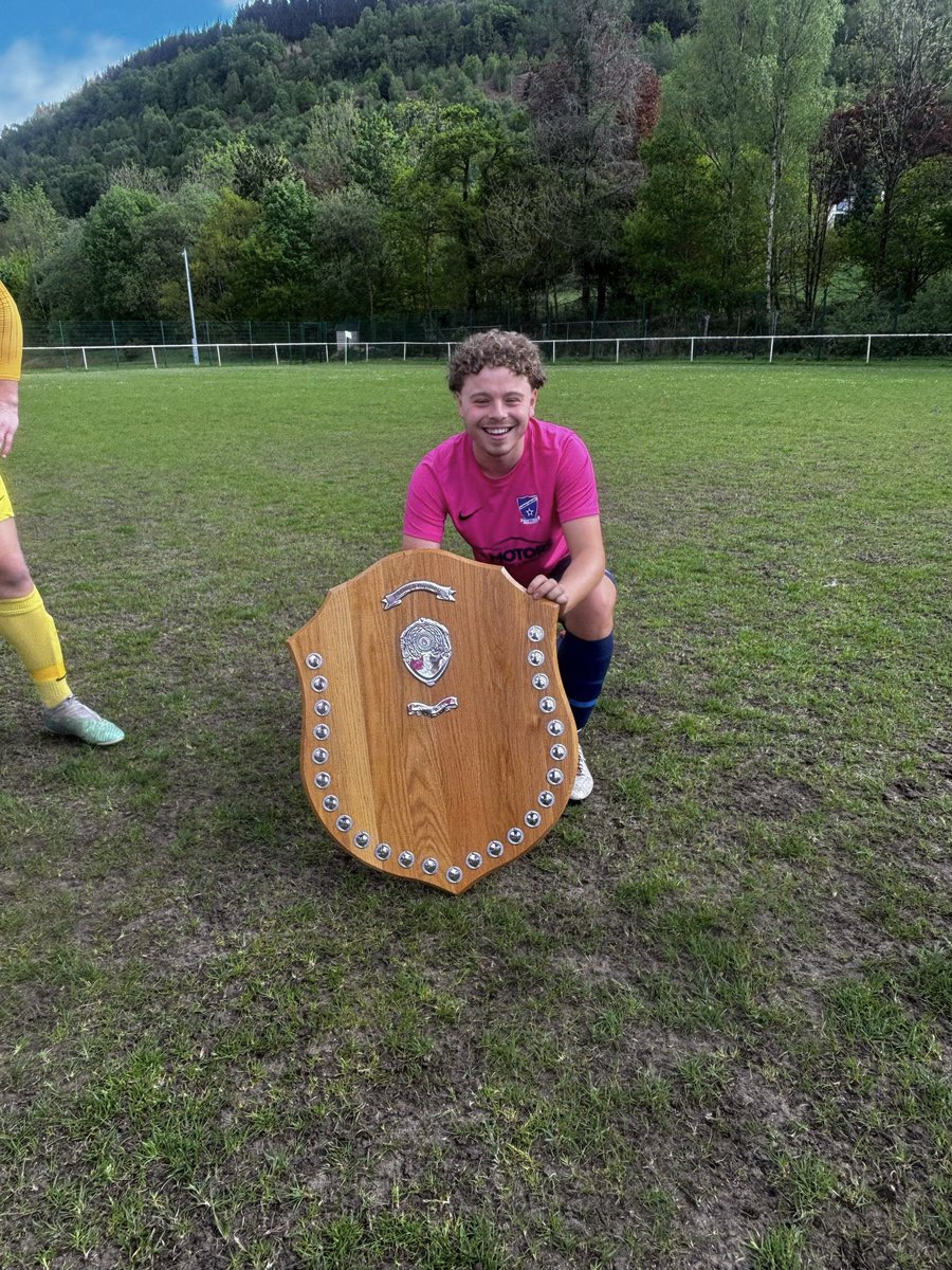 🏆<a href="/CAFootballClub/">CardiffAirportF.C</a>