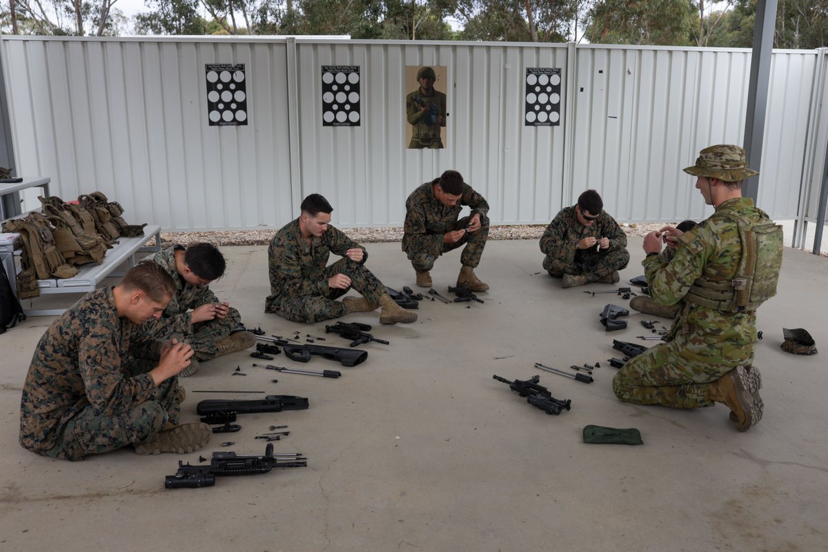 U.S. Indo-Pacific Command (@indopacom) on Twitter photo 🇺🇸 - 🇦🇺
Hosted by the Royal Australian Armoured Corps, @usmc and <a href="/AustralianArmy/">Australian Army</a> sharpen #lethality and strengthen bonds during Coral-Balmoral Cup weapon familiarization training. #FreeandOpenIndoPacific #AlliesandPartners 🇺🇸 - 🇦🇺
Hosted by the Royal Australian Armoured Corps, @usmc and <a href="/AustralianArmy/">Australian Army</a> sharpen #lethality and strengthen bonds during Coral-Balmoral Cup weapon familiarization training. #FreeandOpenIndoPacific #AlliesandPartners