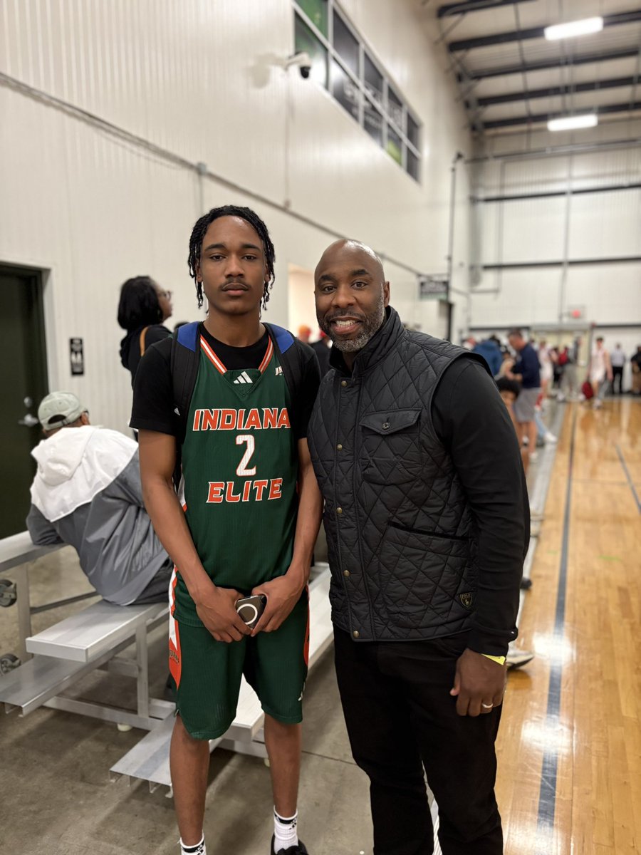 Tereik “Burtie” Hurd (@hurdboy2) on Twitter photo My dad grew up playing with <a href="/Mateen_Cleaves/">Mateen Cleaves</a> and would tell me how he led and finished games. To hear it from him first hand today was amazing. Thanks for the words of wisdom and encouragement. #flintstone4life My dad grew up playing with <a href="/Mateen_Cleaves/">Mateen Cleaves</a> and would tell me how he led and finished games. To hear it from him first hand today was amazing. Thanks for the words of wisdom and encouragement. #flintstone4life