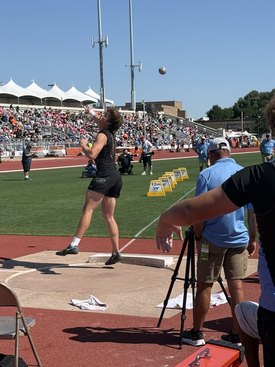 Lance Moffett tweet media