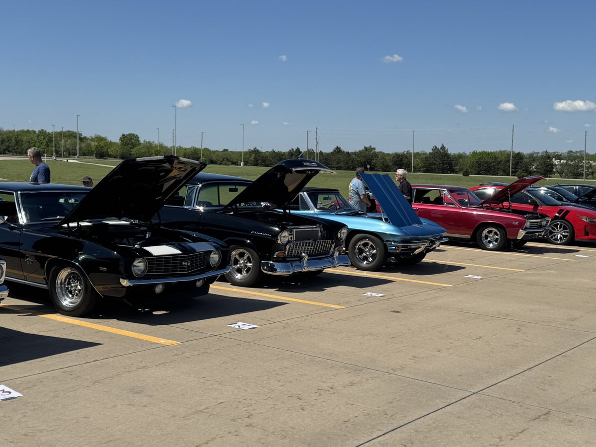 rbellw's tweet photo. Great day for a motorcycle ride to the student produced car show at CAPS. Sweet rides all around and a well produced event. https://t.co/SvRxesEFUH