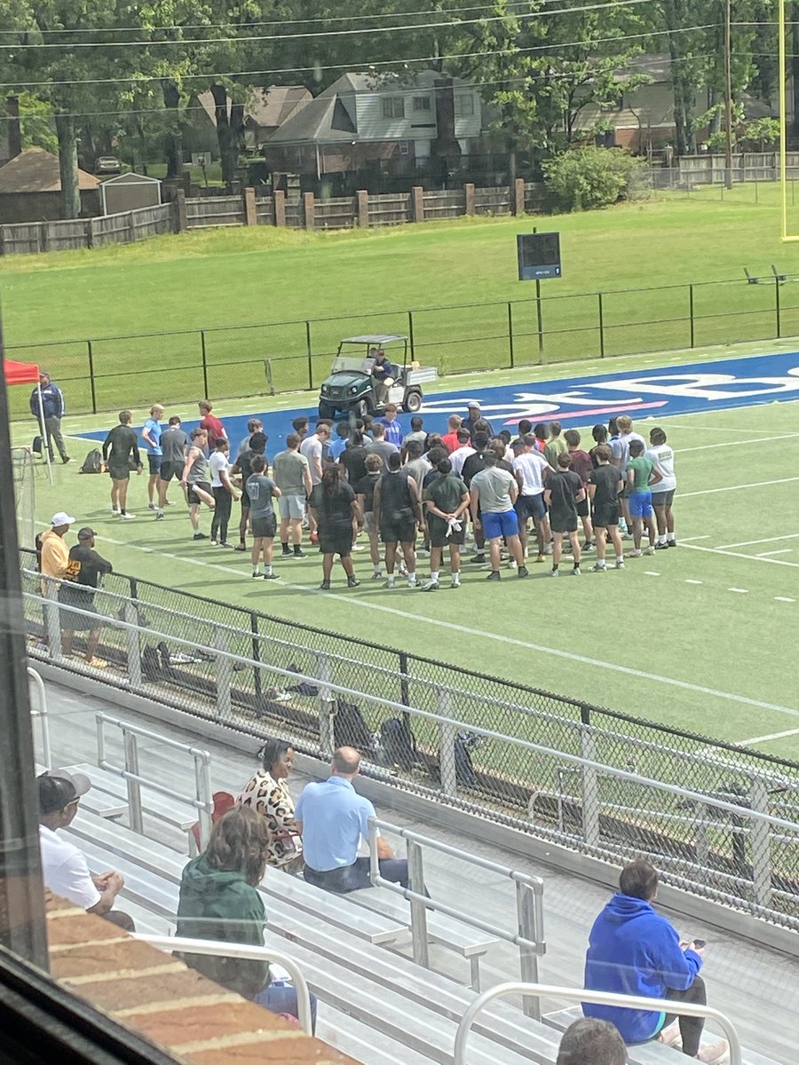 KevinCobbs's tweet photo. #BlueGreyCombine @SBAEaglesFB .. We Up!! https://t.co/1JXh024y6u