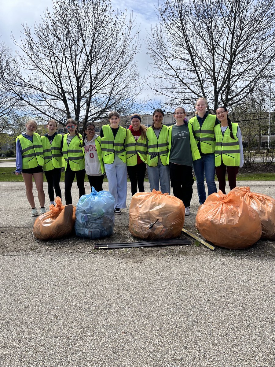 Doing our part for the community! ⁦<a href="/DHS__Athletics/">Deerfield Athletics</a>⁩