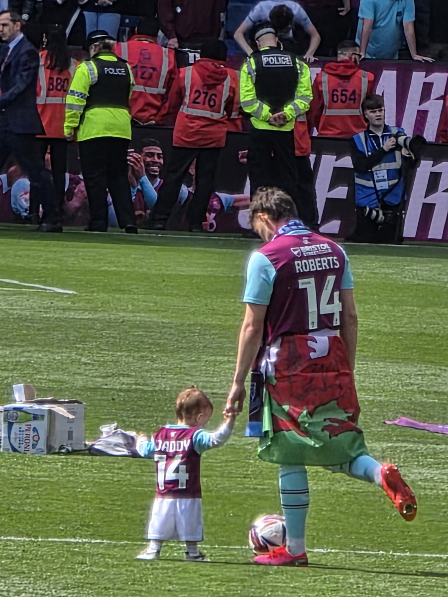 Leanne Ratcliffe tweet media