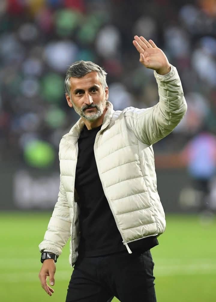 This man really made my neighbors believe again. Hope Pirates appoint Cavin Johnson when he leaves babuyele ku depression