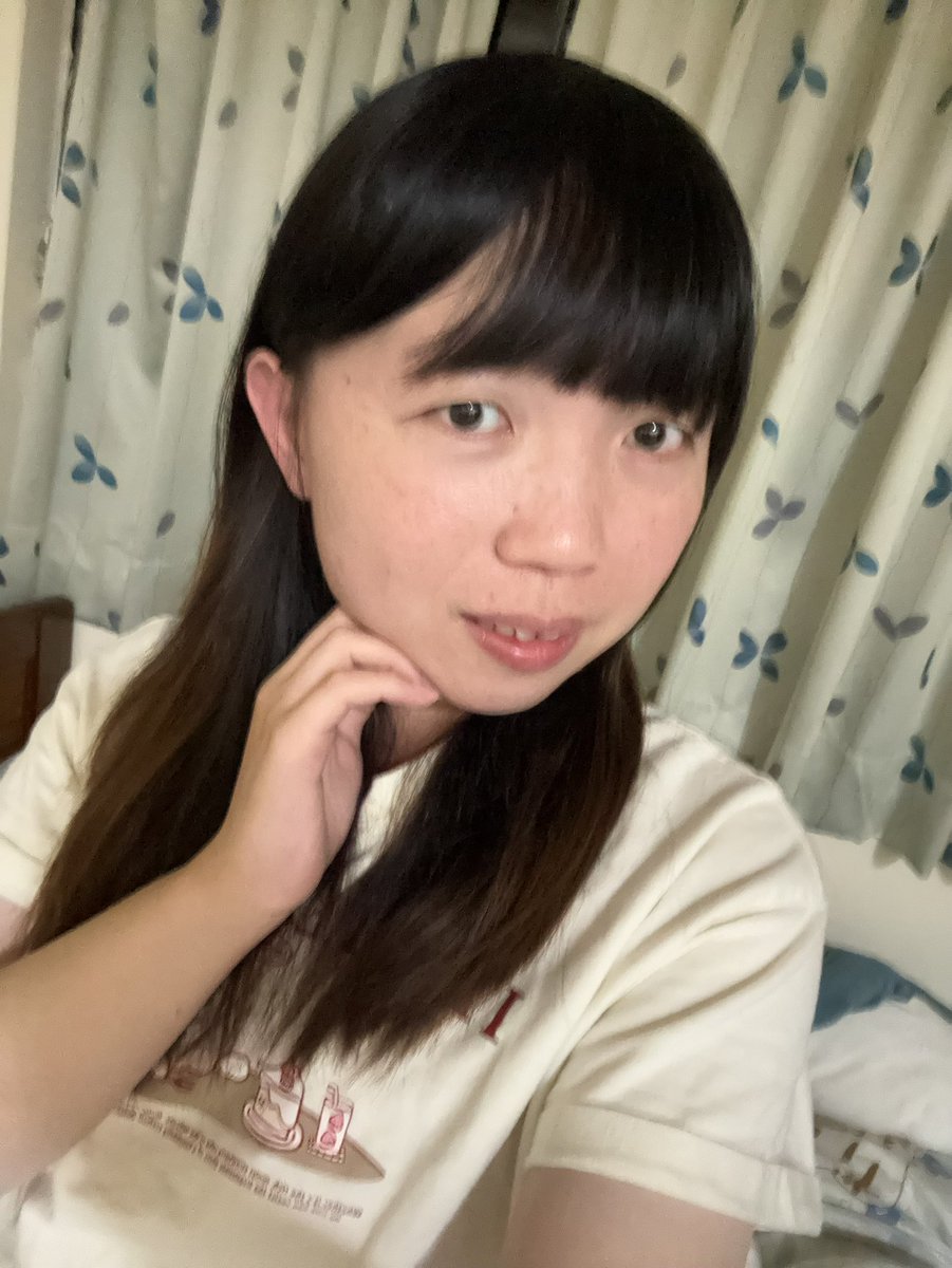 好久更新了
最近生活過得好忙碌，大家想我嗎？