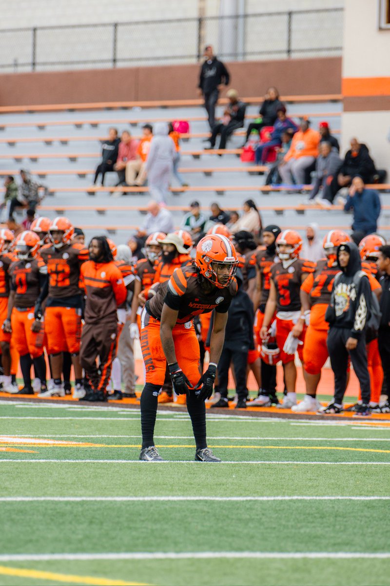 Mekhi Armour (@9_mekhi) on Twitter photo Been Deebo in the game i heard Receivers want they bike back 1activenine 🧡🤎 #Thefinale #LoganBoyz #CNK <a href="/WeequahicHSFB/">Weequahic Football</a> <a href="/KeepItABuckPod1/">Keep It A Buck Podcast</a> Been Deebo in the game i heard Receivers want they bike back 1activenine 🧡🤎 #Thefinale #LoganBoyz #CNK <a href="/WeequahicHSFB/">Weequahic Football</a> <a href="/KeepItABuckPod1/">Keep It A Buck Podcast</a>