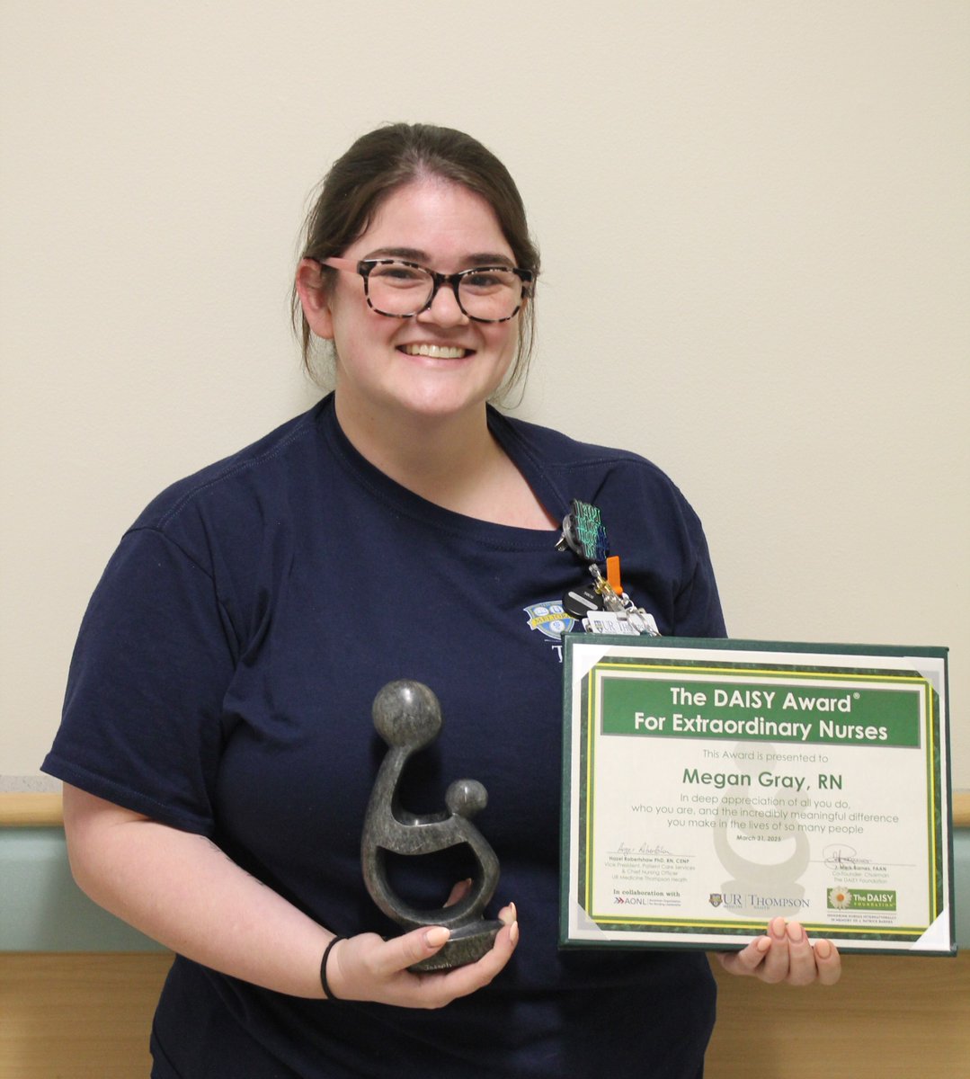 Alumni Spotlight: Megan Gray '19 Receives DAISY Award for Nursing Excellence from UR Medicine

Note: Photo and press release provided by the Office of Corporate Communications at UR Medicine Thompson Health

hubs.ly/Q03khq_40