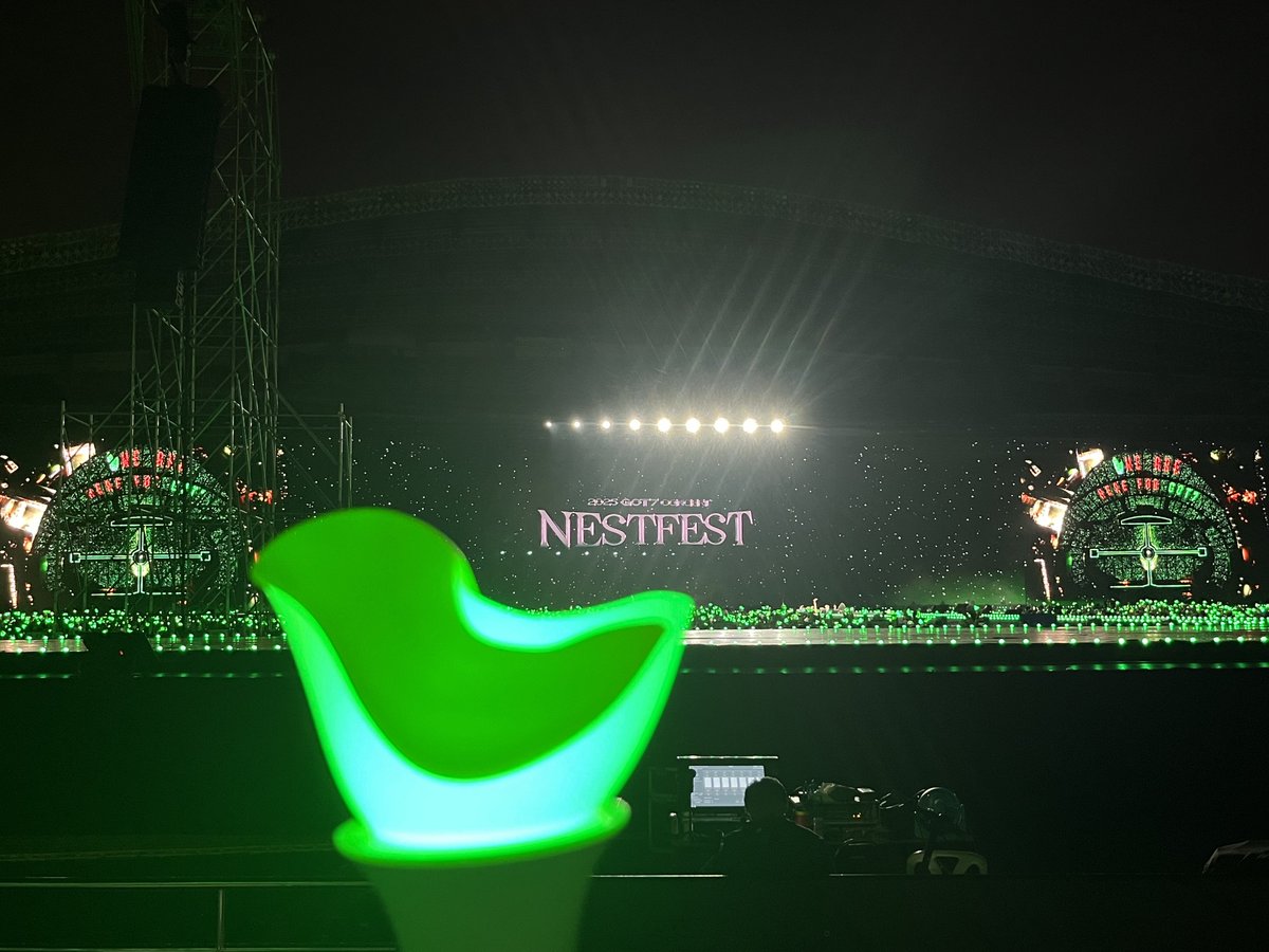 𝐚𝐥𝐢𝐭 🌱☁️ tweet media