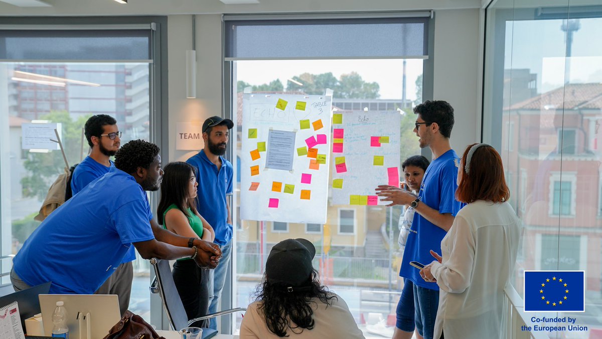 molengeek's tweet image. Quasi la fin du 2ᵉ jour à Padova ! 😤

Deux jours intenses, rythmés par des brainstormings passionnés, des idées audacieuses et une belle synergie entre les équipes. 🙌

Ici, à Padova, on sent l’énergie monter d’un cran dans cet espace stimulant qu’on partage avec nos…