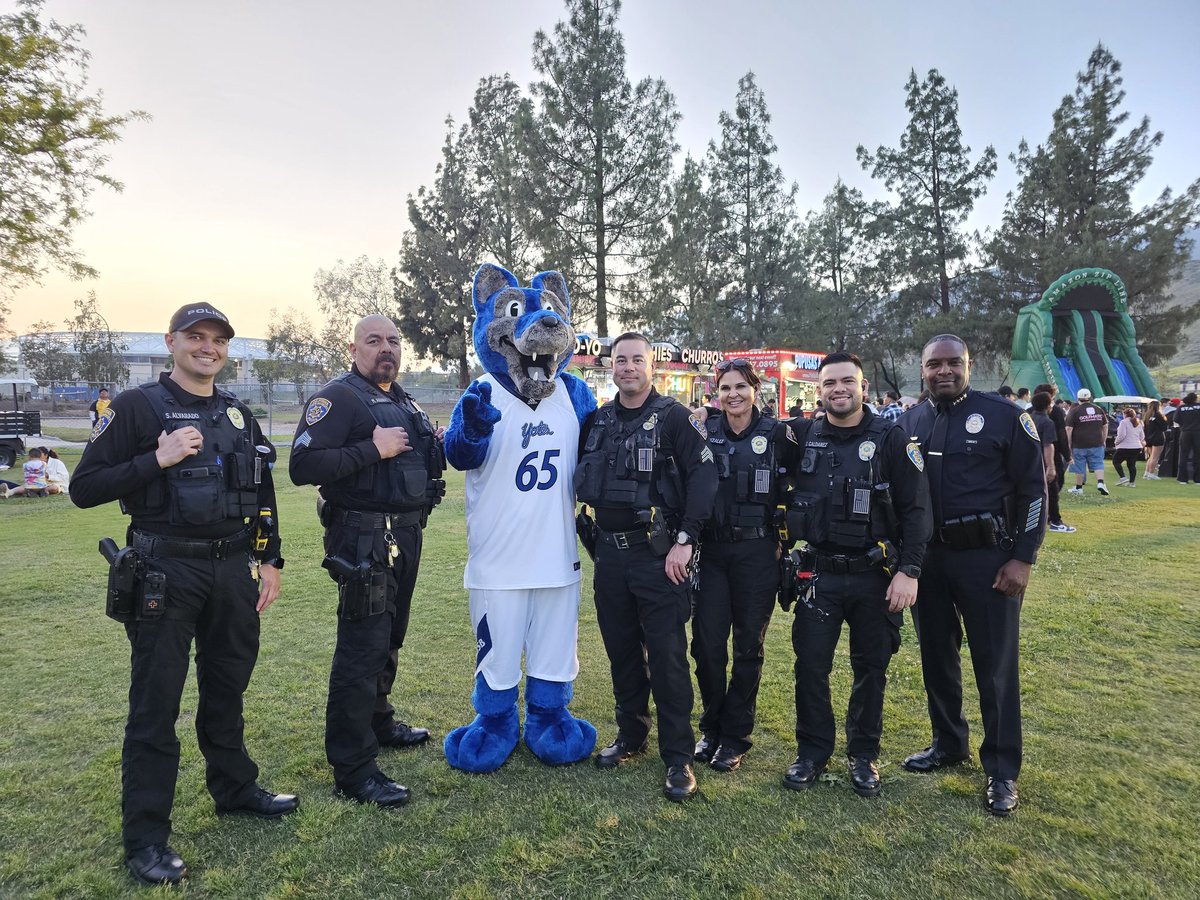 guttierez_john's tweet image. #CoyoteFest2025: Coyote Fest was a huge success last night. Thank you to our students for bringing the energy &amp;amp; a lot of our officers for keeping watch over this pre-commencement event  #RelationalPolicing #ItsWhatWeDo