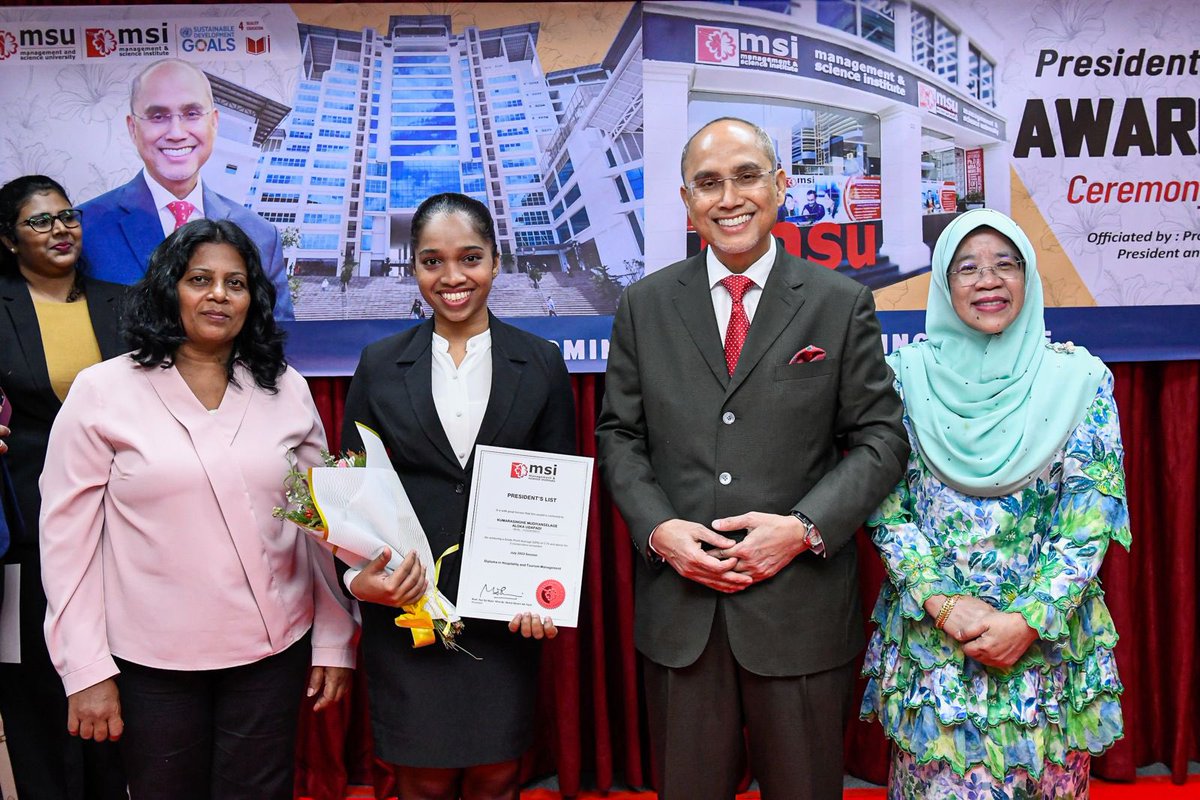 Mohd Shukri Ab Yajid (@mohdshukriyajid) on Twitter photo Officiated the President's and Dean's List Awards 2025 of <a href="/MSIColombo/">MSI Colombo</a>. A day to celebrate the success and transformative journey of #MSUrians, whilst rooted with commendable values that #MSUrians are proud of. Keep striving to be impact others. <a href="/MSUmalaysia/">๐บ MSU Malaysia</a> #MSIcolombo Officiated the President's and Dean's List Awards 2025 of <a href="/MSIColombo/">MSI Colombo</a>. A day to celebrate the success and transformative journey of #MSUrians, whilst rooted with commendable values that #MSUrians are proud of. Keep striving to be impact others. <a href="/MSUmalaysia/">๐บ MSU Malaysia</a> #MSIcolombo