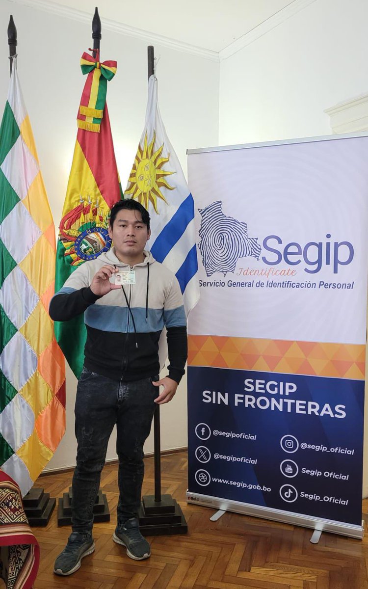 𝗘𝗹 𝗦𝗲𝗴𝗶𝗽 𝗹𝗹𝗲𝗴𝗮 𝗮 𝗠𝗼𝗻𝘁𝗲𝘃𝗶𝗱𝗲𝗼 𝗽𝗮𝗿𝗮 𝗯𝗲𝗻𝗲𝗳𝗶𝗰𝗶𝗮𝗿 𝗮 𝗰𝗼𝗺𝘂𝗻𝗶𝗱𝗮𝗱 𝗯𝗼𝗹𝗶𝘃𝗶𝗮𝗻𝗮 

Nota completa: facebook.com/share/p/1Y31Y3…