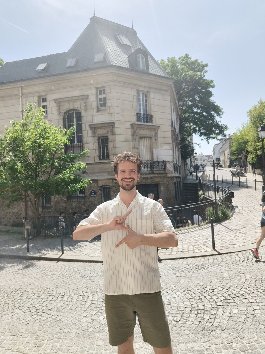 Status <a href="/BizzyVII/">Status Bizzy ⚡</a> on his natural habitat ⚡️