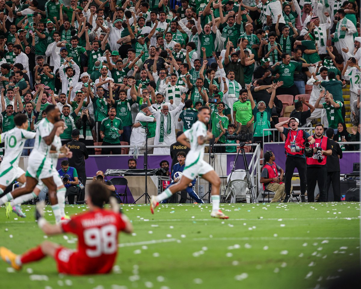 عينك على الجمهور 🔥📷
#الاهلي_كاواساكي
#الاهلي #دوري_أبطال_آسيا_النخبة