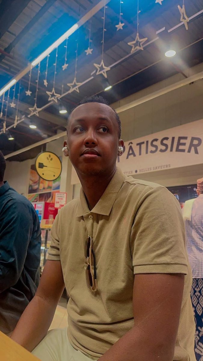 Aucun jeune ne mérite d’être privé de liberté le jour de son anniversaire! 

Mes pensées à <a href="/Kader_K_/">Kader K</a> et toute sa famille 

Ps: connaît-on les raisons de son enlèvement ?
