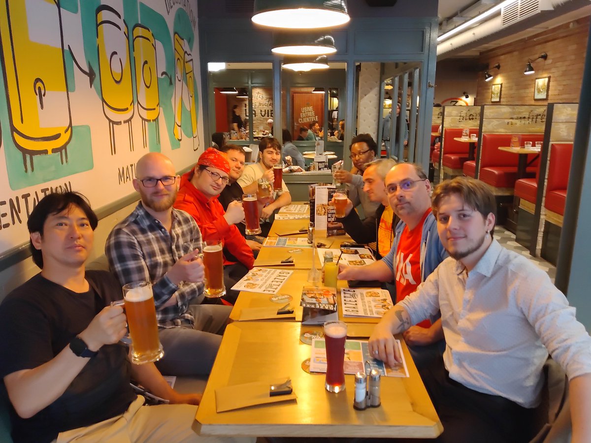 La première journée avec <a href="/dela_nbgf/">dela</a> s'est bien passée, c'est maintenant l'heure du restaurant avec <a href="/Ryuu84/">Franck😈フランク-프랑크</a> et les autres habitués que nous sommes ainsi que <a href="/future_person__/">ロビン</a> et Ales que nous avons rencontré à #japanmaniareims !