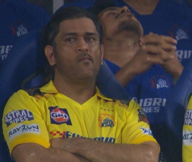 matrixhere_'s tweet image. May month and Yash Dayal still owning CSK &amp;amp; Dhoni 😭😭😭
#RCBvsCSK #CSKvsRCB