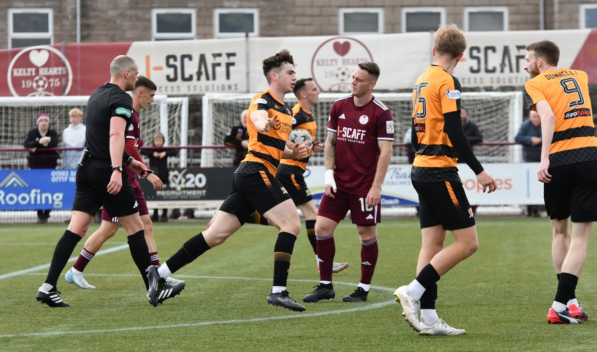 David Glencross (@dgxwasp) on Twitter photo <a href="/AlloaAthleticFC/">Alloa Athletic FC</a> top goalscorer <a href="/lukerankinn/">Luke Rankin</a> pulls a goal back before half time in today's <a href="/WilliamHill/">William Hill</a> League 1 match at <a href="/KeltyHeartsFC/">Kelty Hearts Football Club 🇱🇻</a> <a href="/AlloaAthleticFC/">Alloa Athletic FC</a> top goalscorer <a href="/lukerankinn/">Luke Rankin</a> pulls a goal back before half time in today's <a href="/WilliamHill/">William Hill</a> League 1 match at <a href="/KeltyHeartsFC/">Kelty Hearts Football Club 🇱🇻</a>