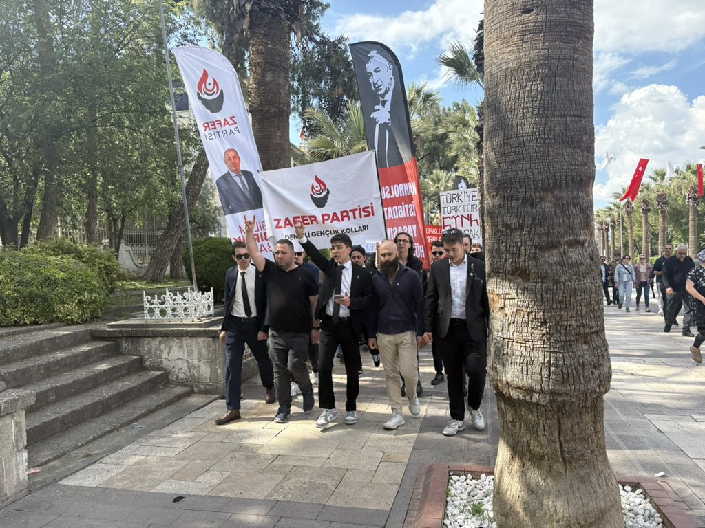 dalyan_nuri's tweet photo. Zafer Partisi Denizli Gençlik Kolları’nın düzenlediği 3 Mayıs Türkçüler günü yürüyüşüne katıldım. @umitozdag @zaferpartisi @zaferpartisi20 @ZaferGencligi20 #denizli https://t.co/RzfFfQZcPP