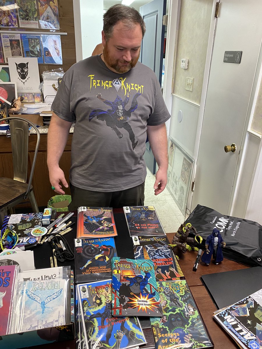 DrBensComix's tweet photo. Out at Captains Comics, Toys AND…  hanging out with Erie PA’s own superhero the @FringeKnight selling comics and doing free sketches like this alien i did for Dave wooooooo!!!! FREE COMIC BOOK DAY!! #FCBD2025 @Freecomicbook https://t.co/C27pNlRX8W