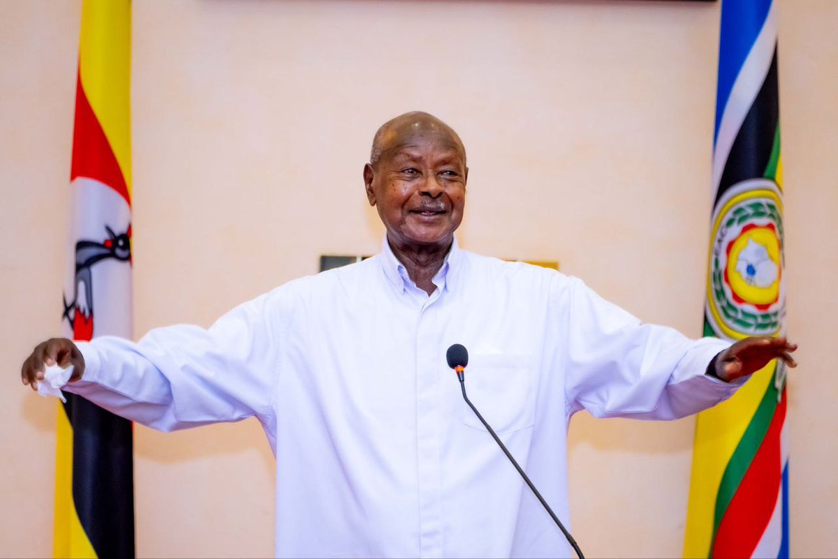 KampalaPost's tweet photo. Museveni Praises UPDF for Defeating Insurgents in South Sudan, Congo https://t.co/a0e9wjVieS https://t.co/algDRxcLPL