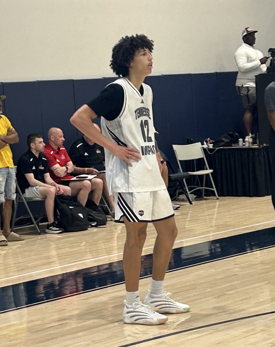 Tennessee Impact is 3-0 this weekend and 2026 W Malachi Brown has been a big part of it, averaging 17.7 PPG.

Long-armed 6’5” lefty who can hit open 3’s and cuts really well. His scoring has been efficient and he does it without using many dribbles.

<a href="/Malachi_brown15/">Malachi Brown</a>