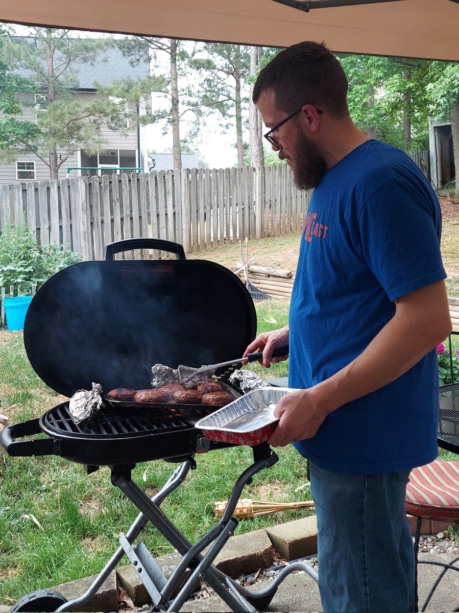 Smoking cigars. Drinking bourbon.  Talkin' comics with my brother from another mother.  <a href="/rylendgrant/">Rylend Grant</a>... are your ears burning??  🤖🥃🚬