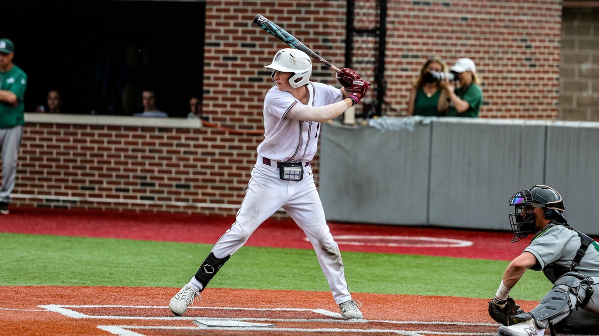 #SpringfieldCollege Baseball Sweeps Babson For First Time Since 2013 To End 2025 Campaign tinyurl.com/23ed5qdl