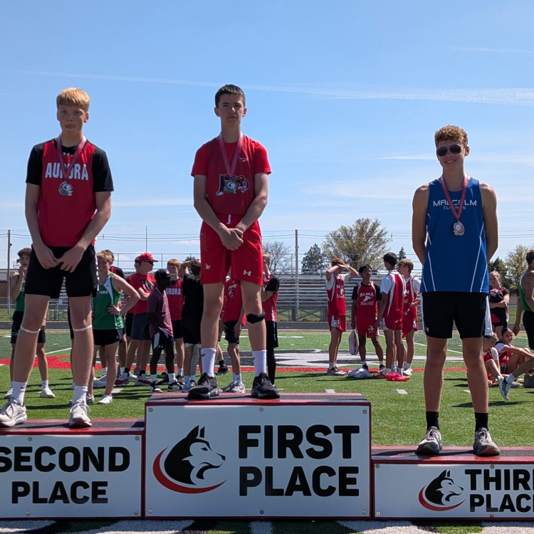 MalcolmSchools's tweet photo. Great job by the JH track kids in Aurora today at the tough A-Town Showdown! 

Blair - 1st in the 100m &amp; 200m
Ellie - 3rd inn800m
Will - 3rd in 800m https://t.co/p1y2jSN9HF