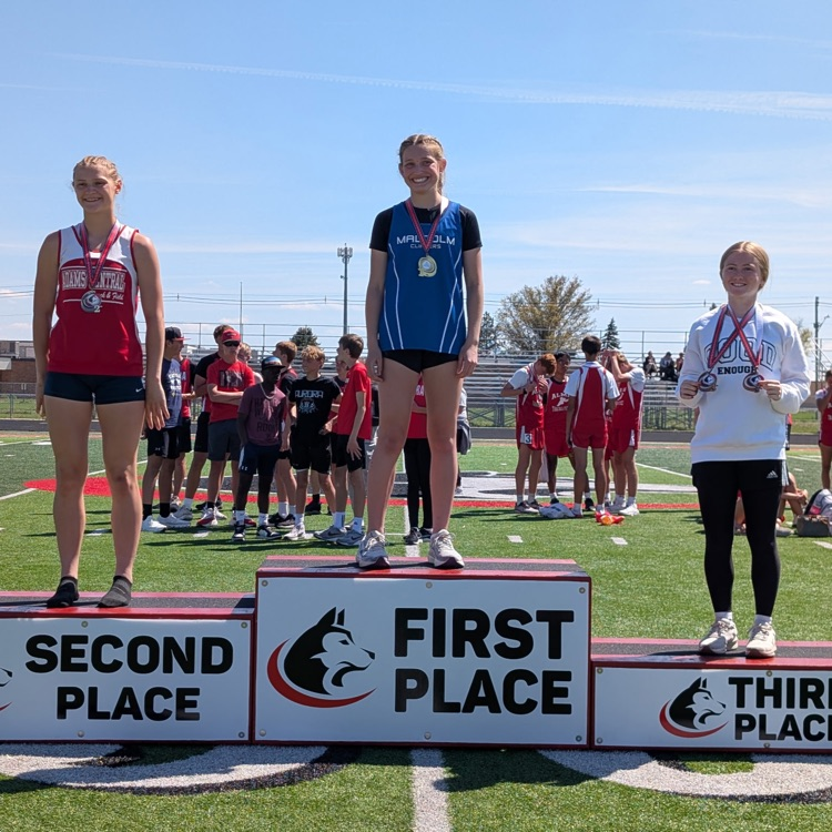 MalcolmSchools's tweet photo. Great job by the JH track kids in Aurora today at the tough A-Town Showdown! 

Blair - 1st in the 100m &amp; 200m
Ellie - 3rd inn800m
Will - 3rd in 800m https://t.co/p1y2jSN9HF