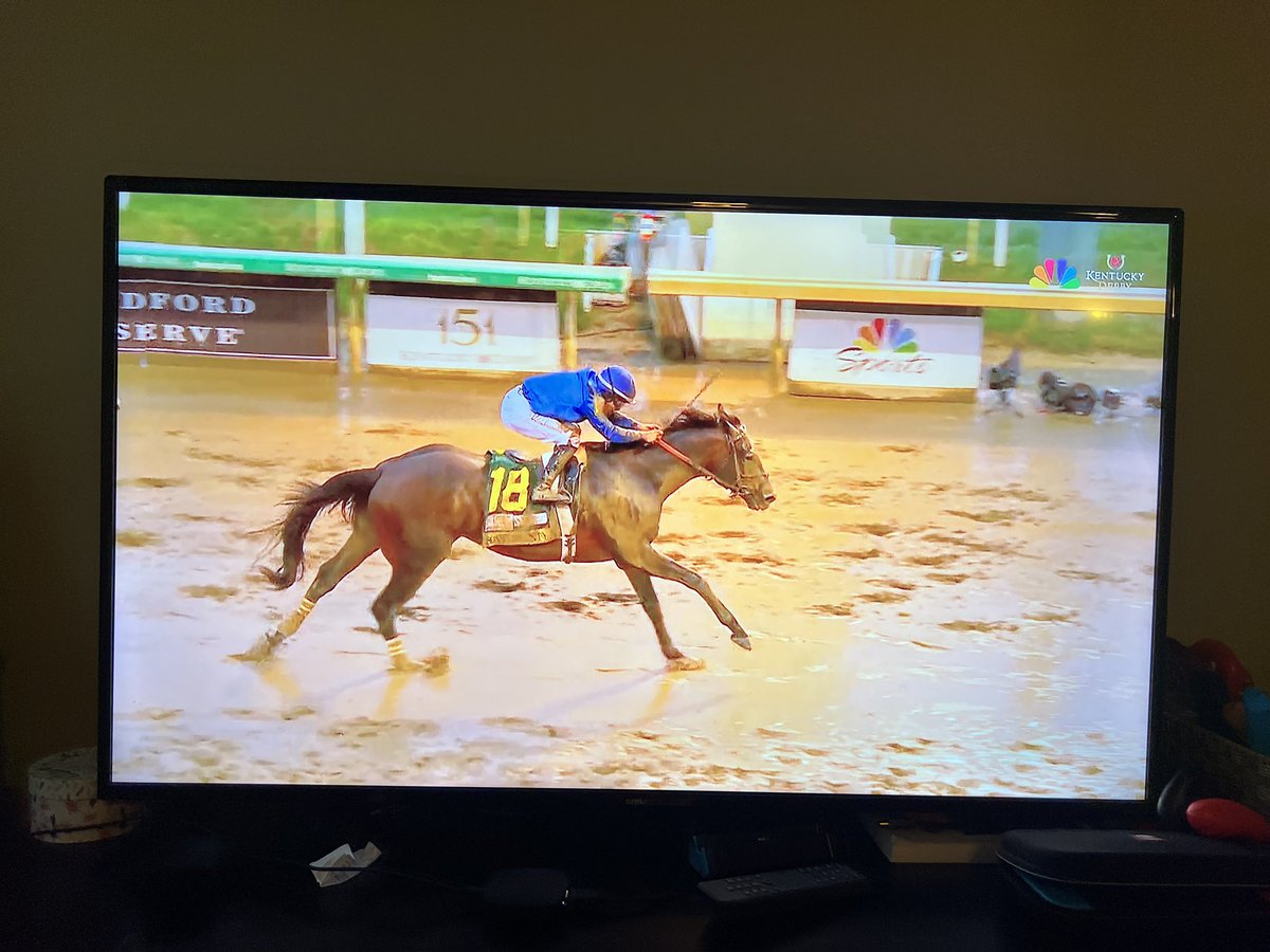 darrellmatute's tweet photo. De correr por los salones de “El Candil” en Barquisimeto a ganar el Kentucky Derby 2025 felicitaciones @JuniorandKellyA https://t.co/iGNbSVlkWT